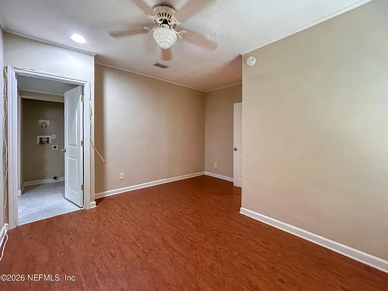 3944 Boone Park Ave #FRONT — Photo 12