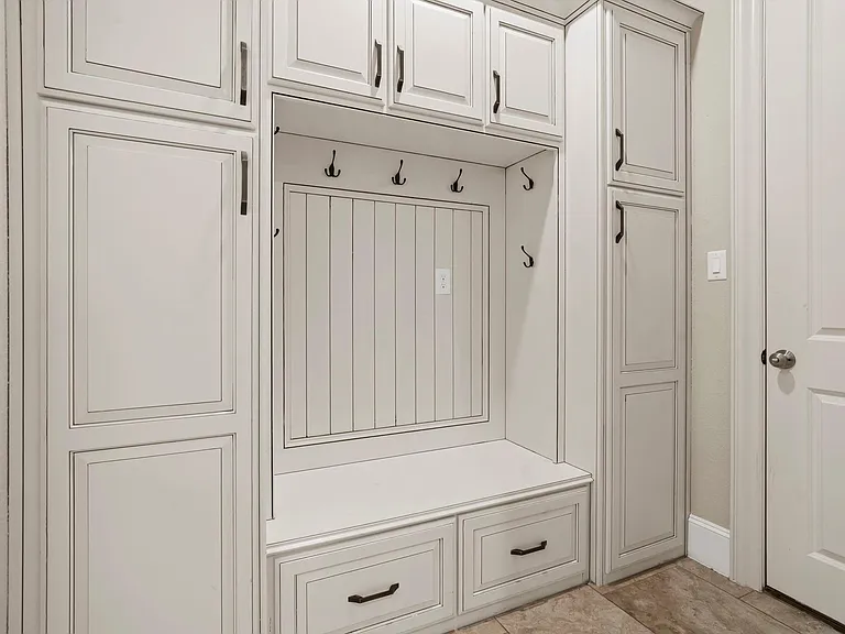 6806 Heron Dr — Photo 23