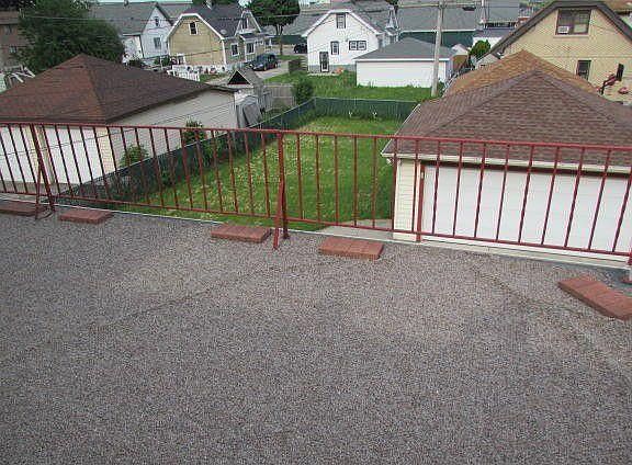 4th image of 848 S 85th St #A