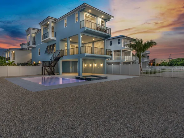 845 50th St, Marathon, FL 33050