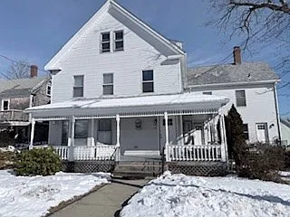 445 Main St #2 Photo 1