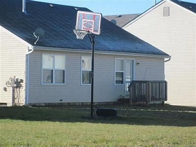3rd image of 4903 Magellan Ave