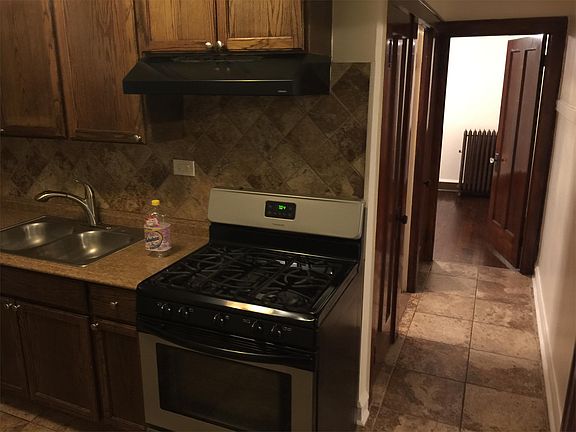4th image of 4729 W Wellington Ave