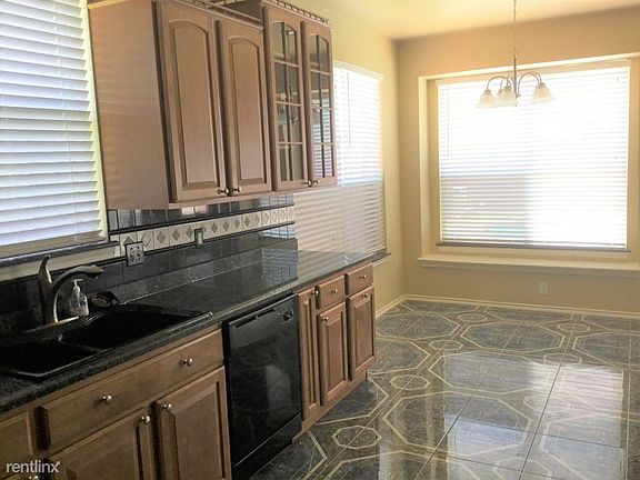 90901103_7502 Bryn Mawr Drive_Rowlett_TX_2017-5