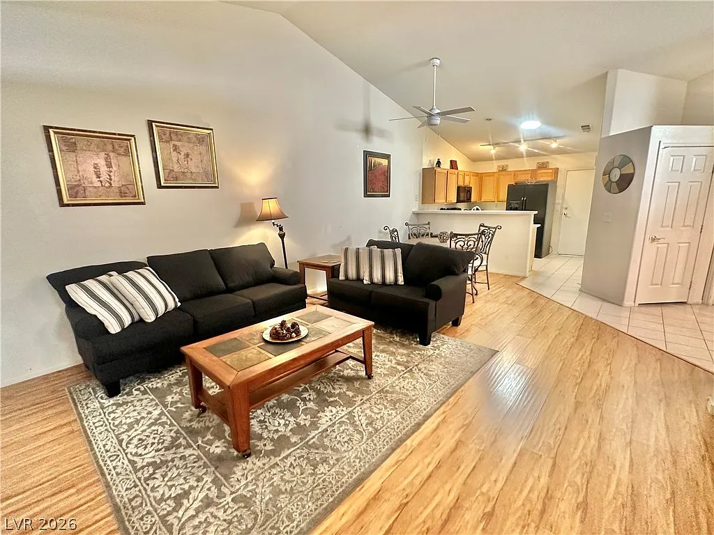 2 bed, 2.0 bath, 1225 sqft, $1,995 — Photo 3