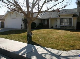 37359 Cambridge Ln, Palmdale, CA 93550