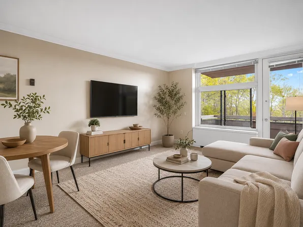 38 Eliot St #2, Milton, MA 02186