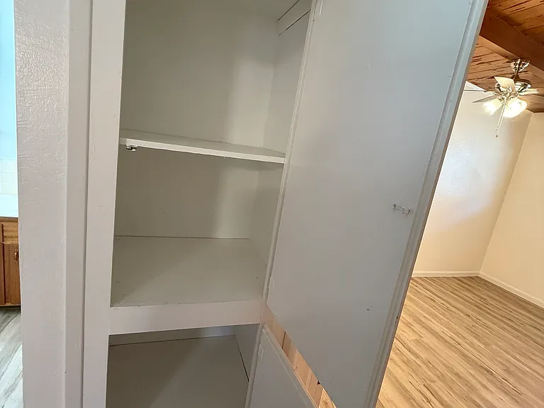 1400 W Lockeford St #5 — Photo 16