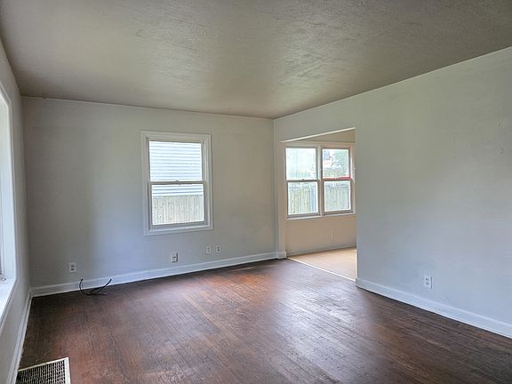 3rd image of 2302 Horeb Ave