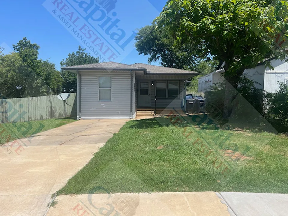 3433 NW 27th St