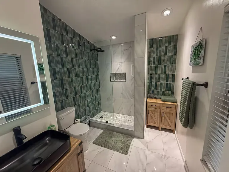 528 Beaumont Ct — Photo 1