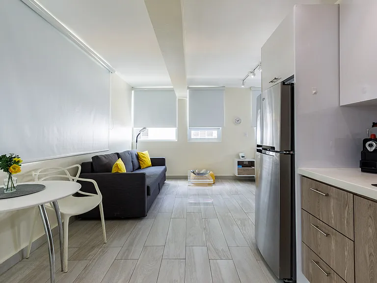 1408 Calle Aldea #2A — Photo 2