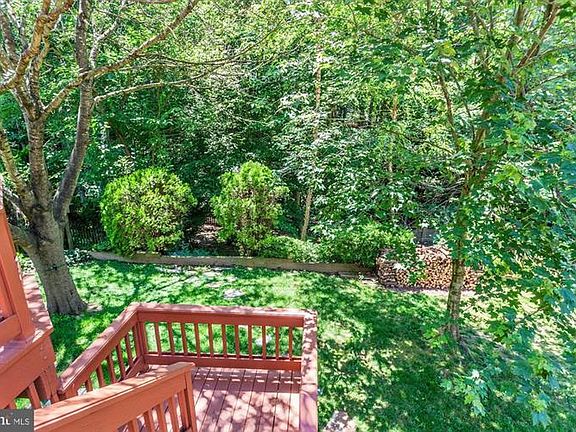 3rd image of 3439 Flint Hill Pl