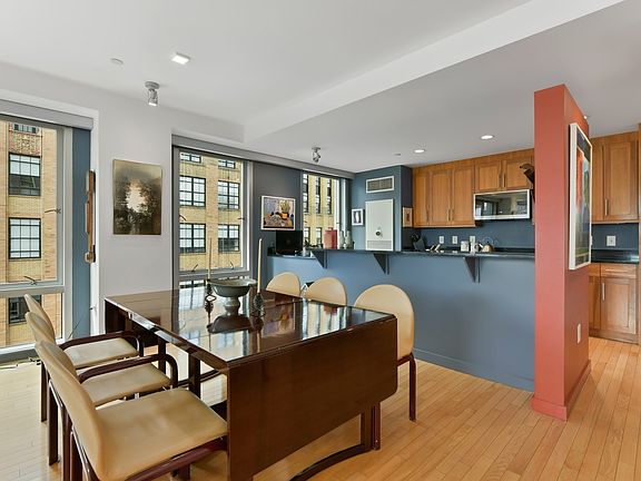 5th image of 80 Broad St #Penthouse 1202