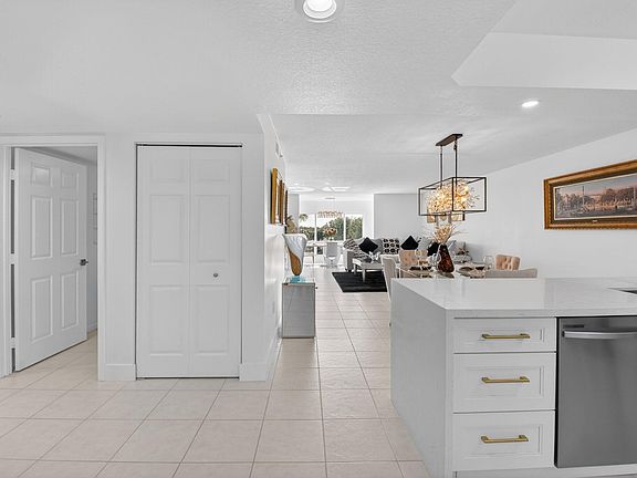 4th image of 5778 Crystal Shores Drive #406