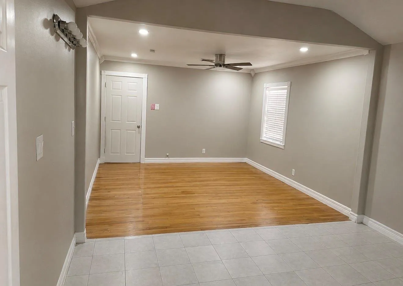 3 bed, 2.0 bath, 2209 sqft, $2,195 — Photo 2