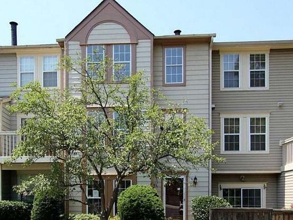 3rd image of 3724 Monmouth Pl
