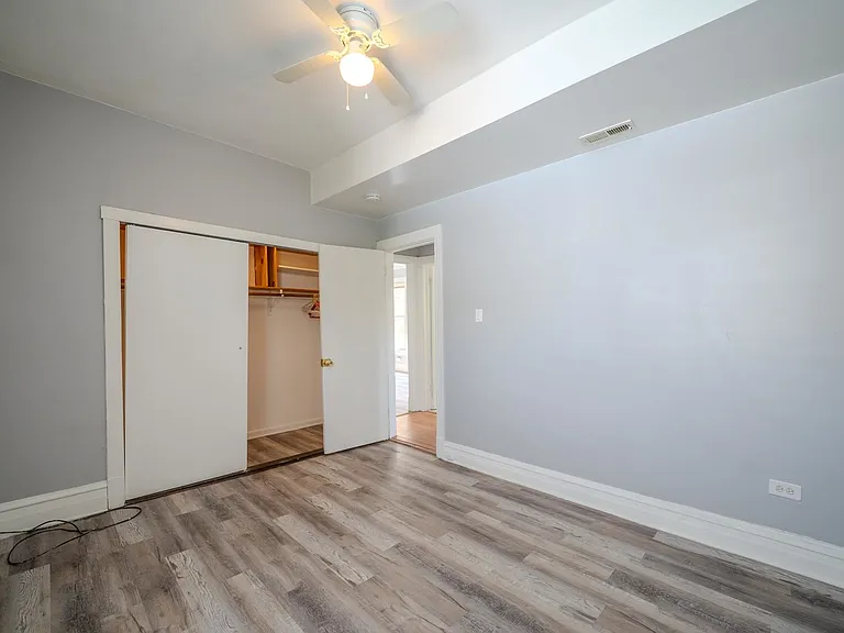 7916 S Throop St — Photo 18