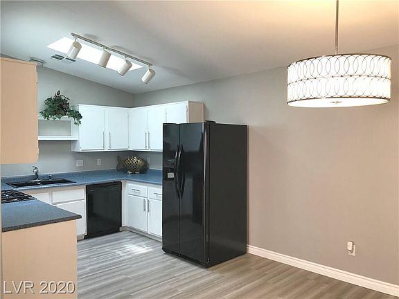 3rd image of 2313 Shady Hill Ave
