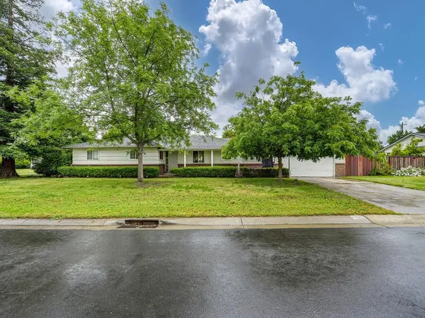 3230 Balmoral Dr, Sacramento, CA 95821