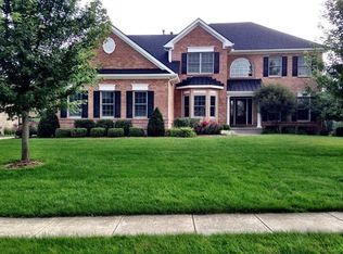 621 Brookmeade Ct, Dayton, OH 45434