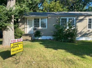 710-712 W 1st St, Junction City, KS 66441