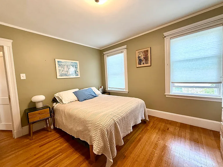 519 Belmont St #1 — Photo 11