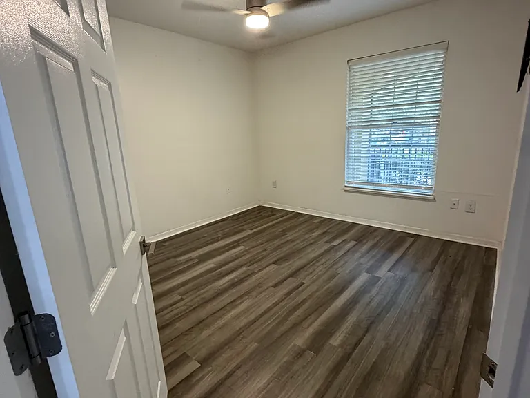 10019 Courtney Palms Blvd #101 — Photo 16