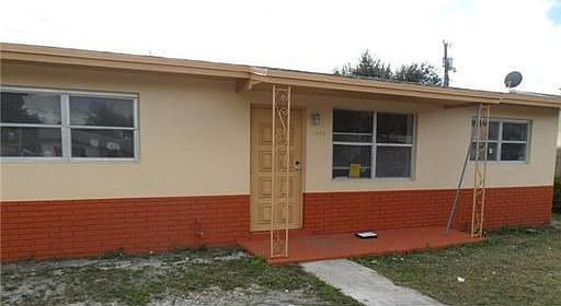 1st image of 1450 NE 154th St
