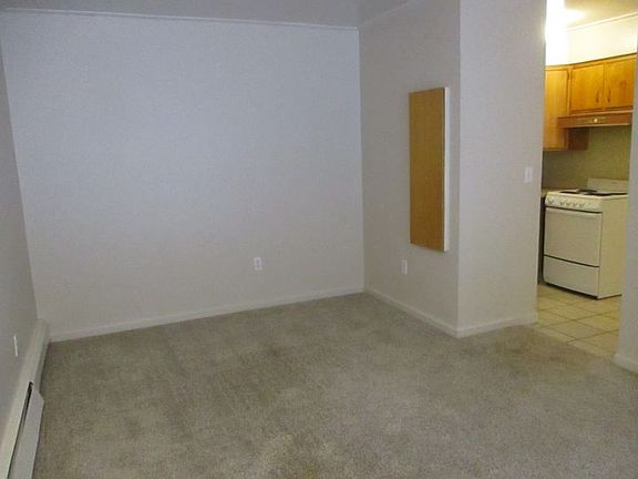4th image of 707 N 24th St
