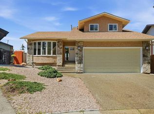 43 SE Beaconsfield Pl NW, Calgary, AB T3K1W8