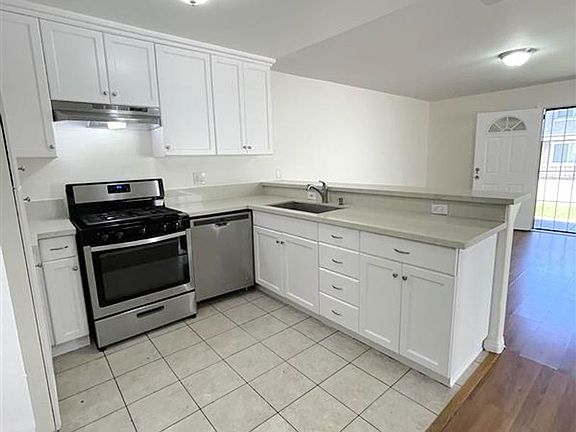 2nd image of 9316-26 Palm St #9324-A