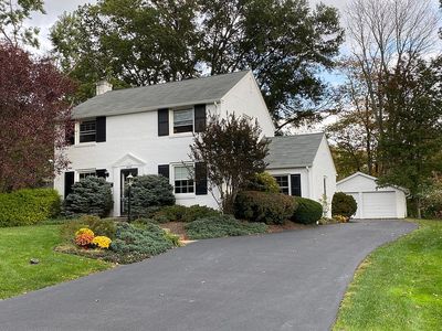 402 Briarwood Rd, Wallingford, PA, 19086