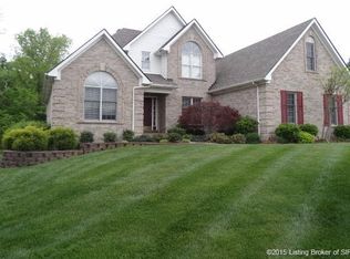 3038 Wolf Ridge Ct, New Albany, IN 47150
