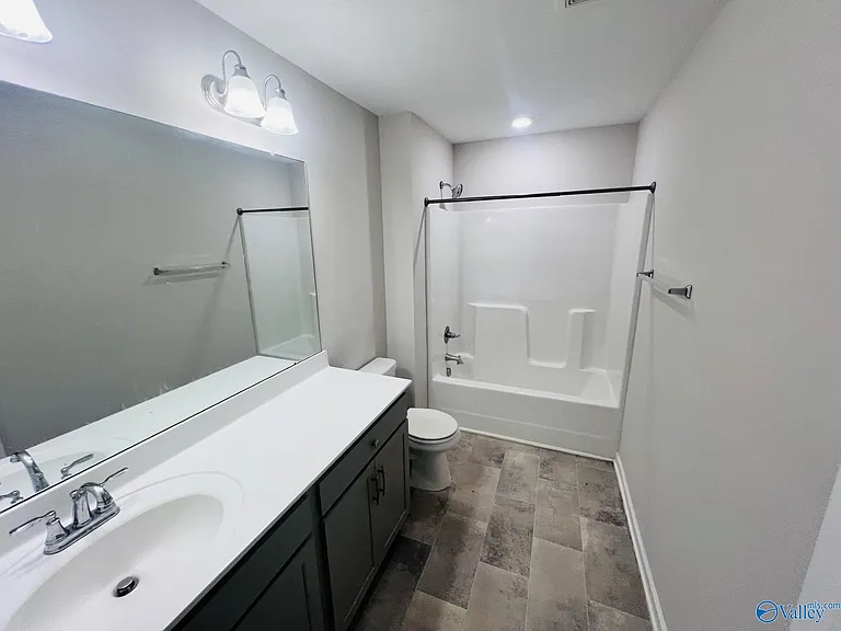 16423 Demi Dr — Photo 18