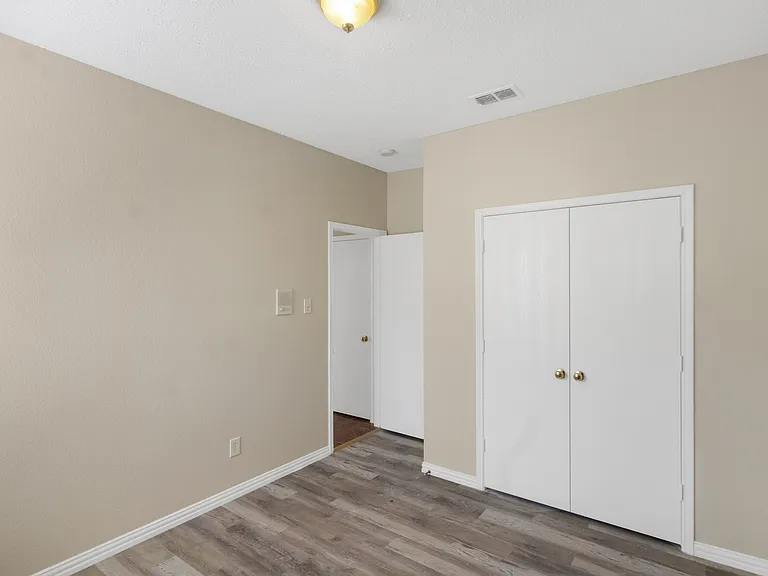 2 Watergrove Ct — Photo 18
