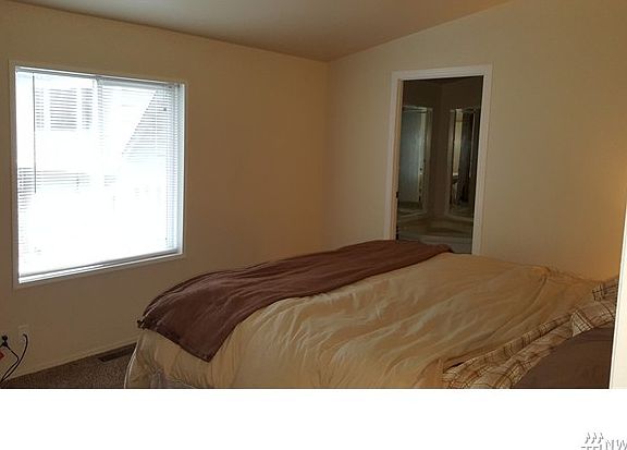 4th image of 23021 N River Dr