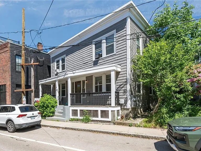 8 Spring St #A — Photo 1