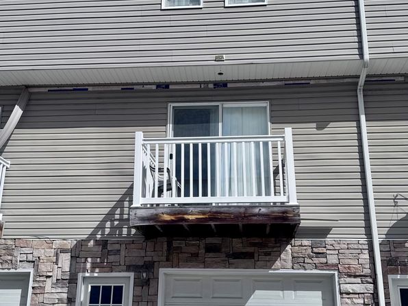 11 Tall Grass Ln #11