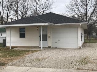 437 S Clay St, Marshfield, MO 65706
