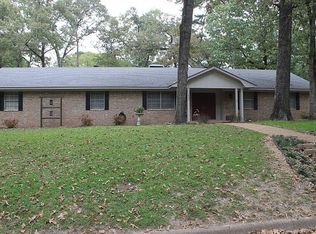 1803 York Dr, Nacogdoches, TX 75965