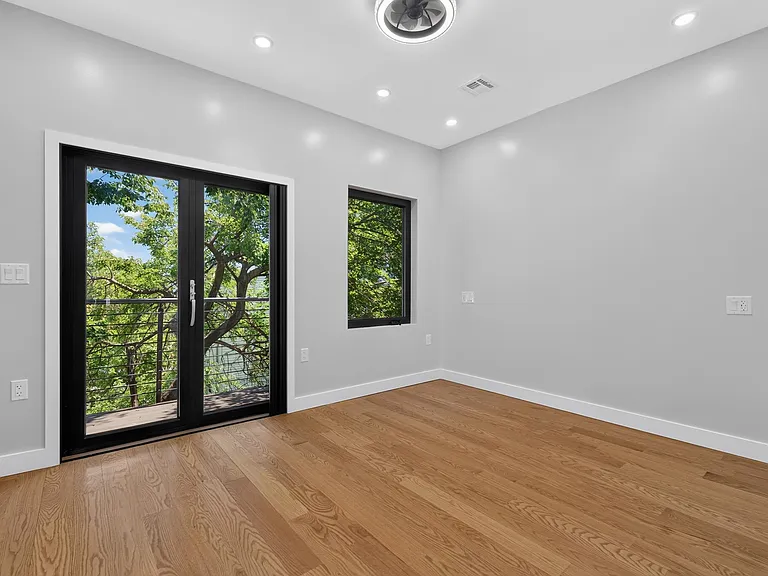 482 John F Kennedy Blvd #2 — Photo 15