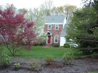 6 Kuhn Dr, Furlong, PA 18925