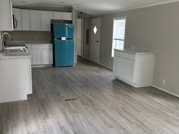 1500 Main St #36, Fairmount, IN 46928