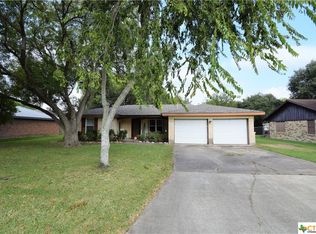 2111 Jackson St, Port Lavaca, TX 77979