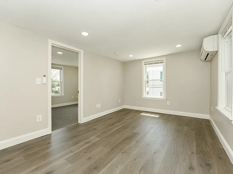 71 Saint Elizabeth St #1A — Photo 15