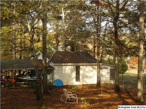 4th image of 265 Village Dr