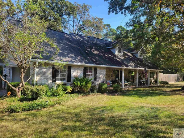 356 Cherokee Trl, Texarkana, AR 71854