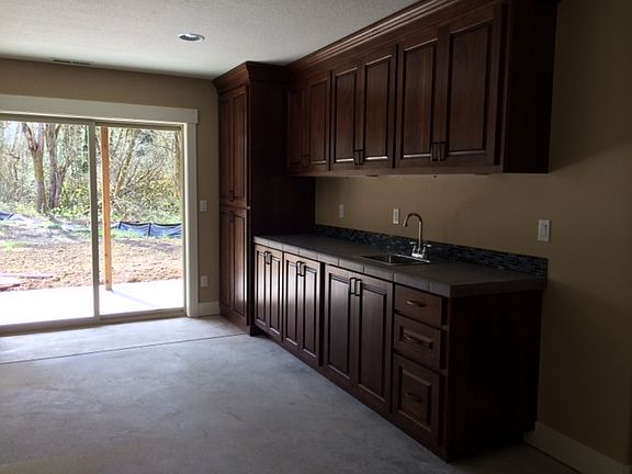 3rd image of 3711 Ne 119th Street