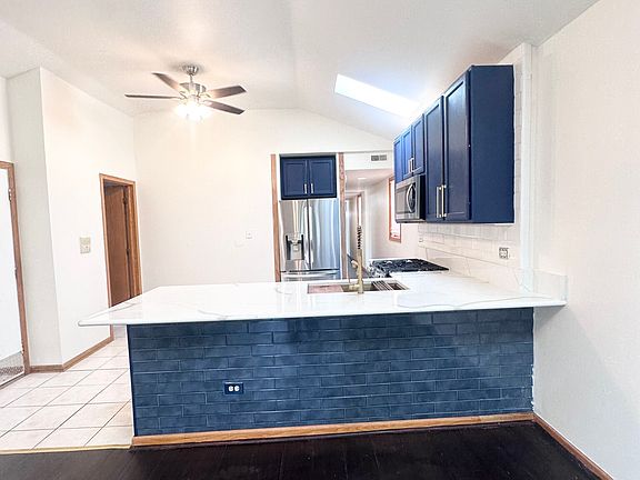 2nd image of 2446 W Arthington St #3